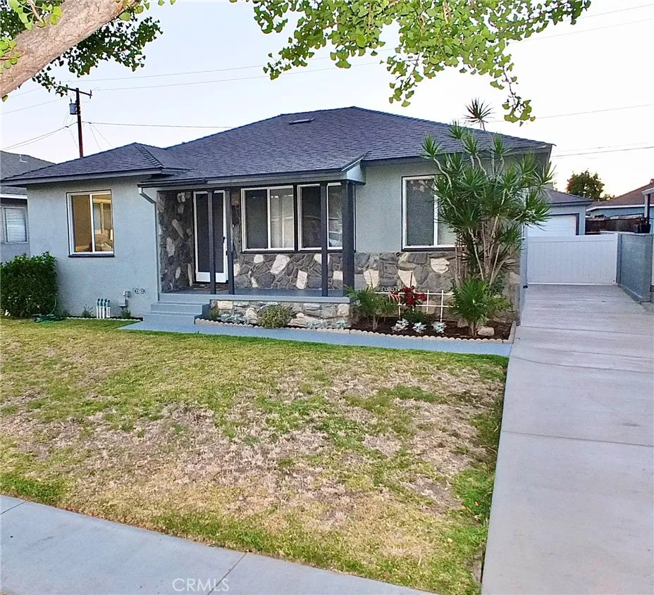 4813 Ocana Lakewood, CA 90713