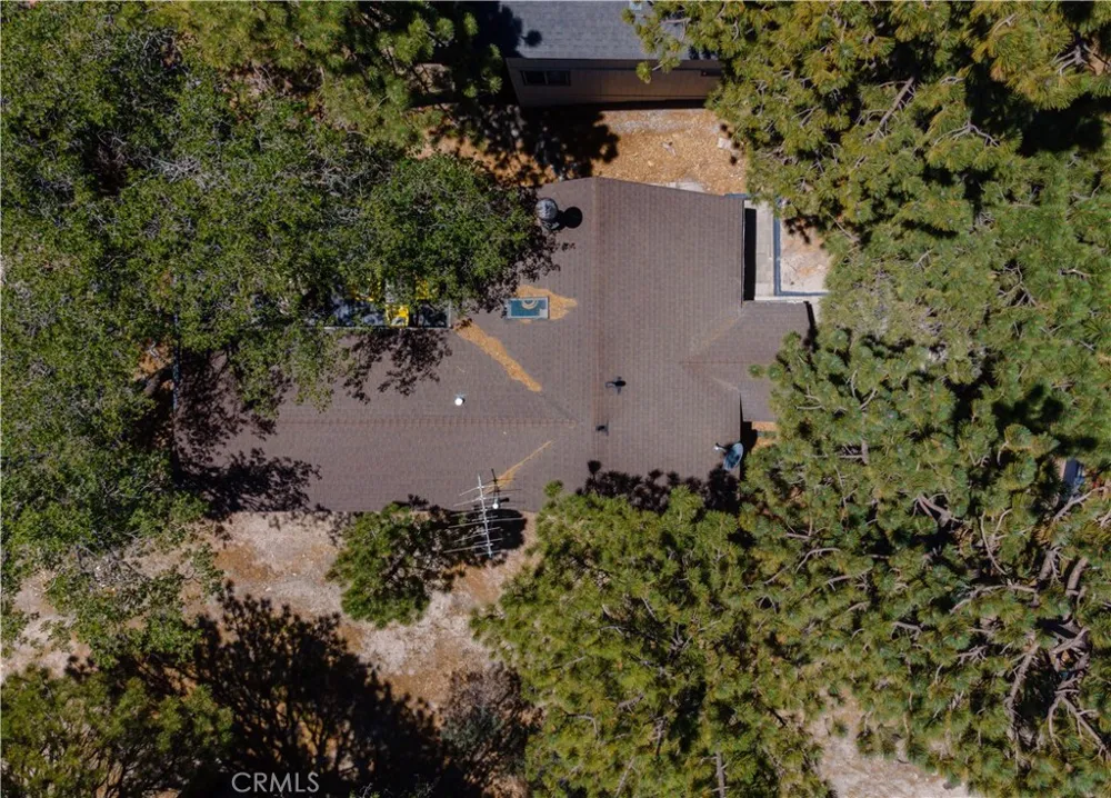 33163 Holcomb Creek Green Valley Lake, CA 92341