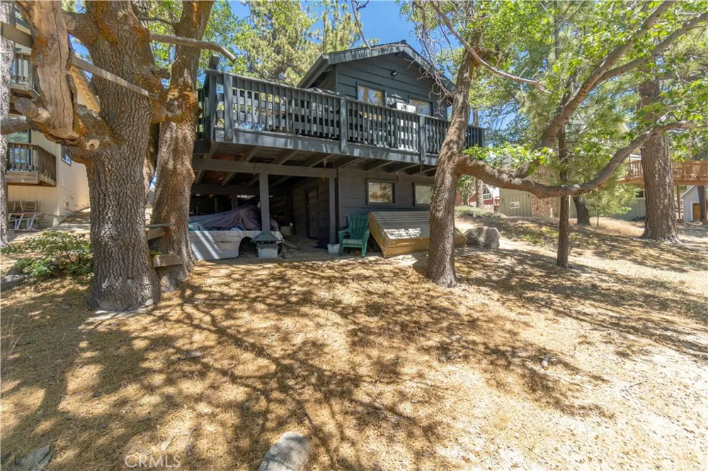 33163 Holcomb Creek Green Valley Lake, CA 92341
