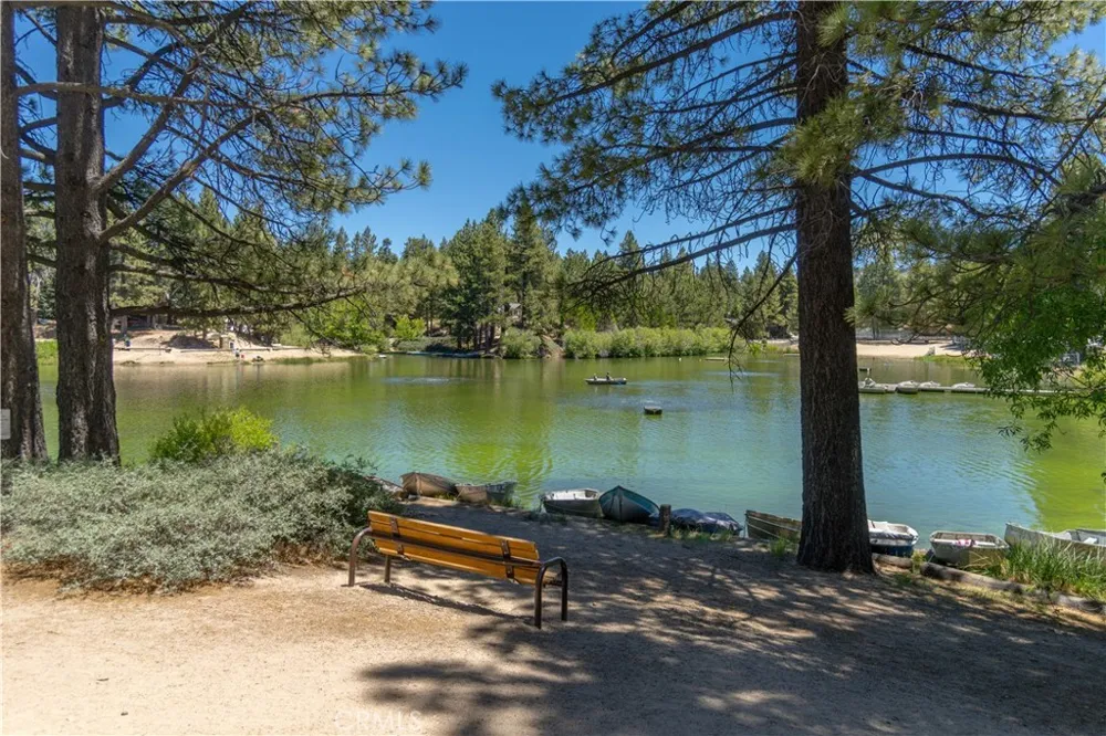 33163 Holcomb Creek Green Valley Lake, CA 92341