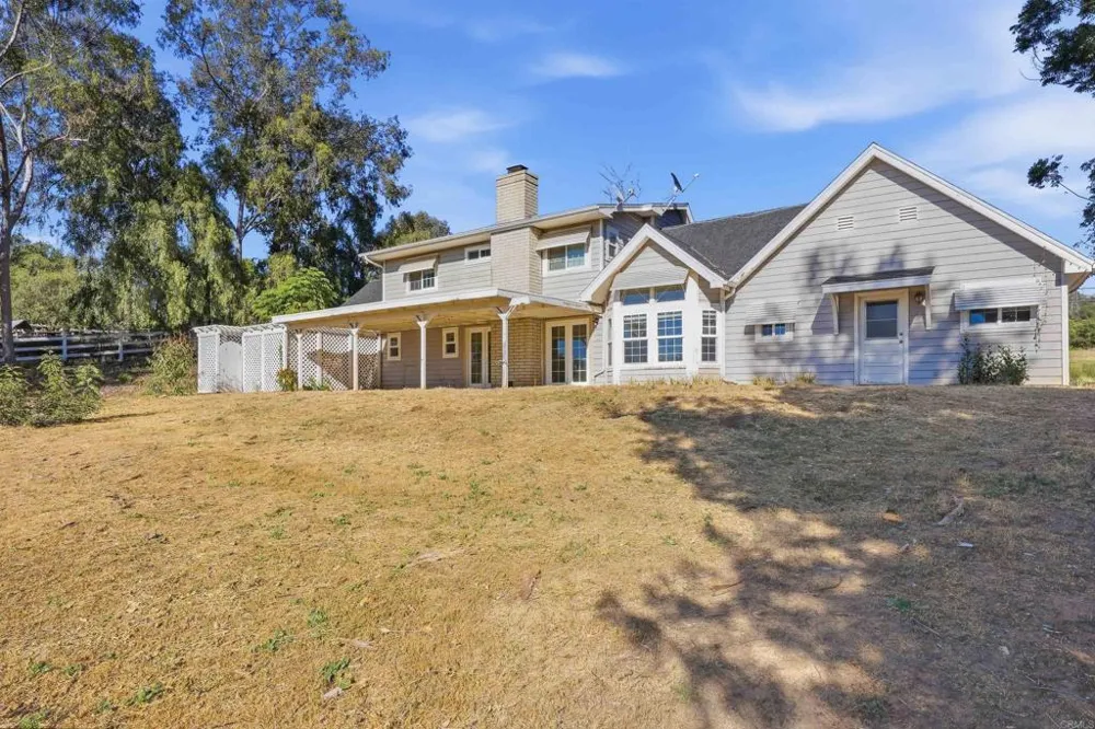 11955 Sky View Drive Valley Center, CA 92082