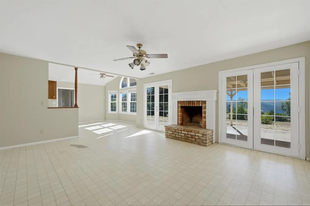 11955 Sky View Drive Valley Center, CA 92082