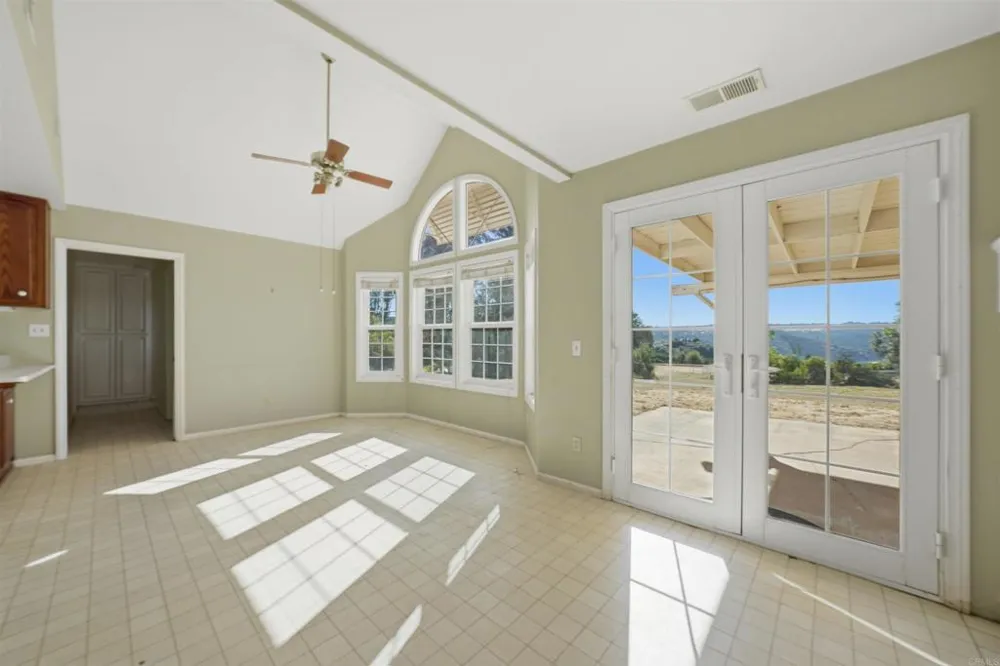 11955 Sky View Drive Valley Center, CA 92082