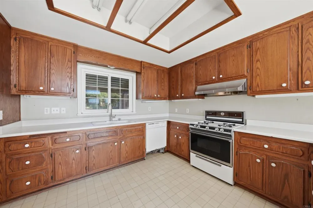 11955 Sky View Drive Valley Center, CA 92082