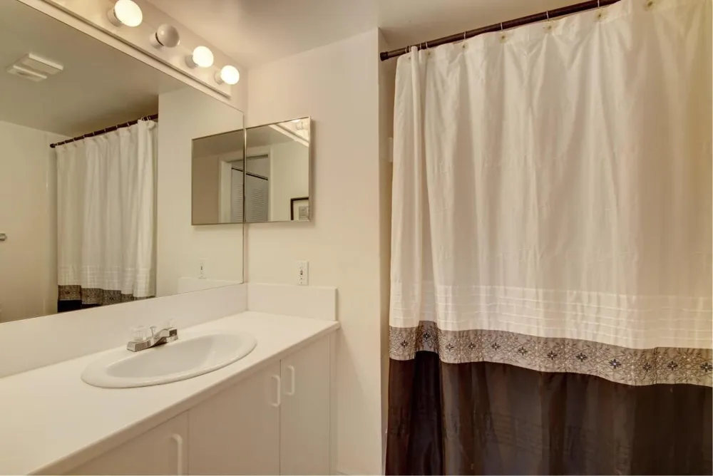 135 Yacht Club Way #207 Hypoluxo, FL 33462