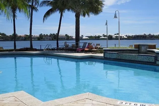 135 Yacht Club Way #207 Hypoluxo, FL 33462