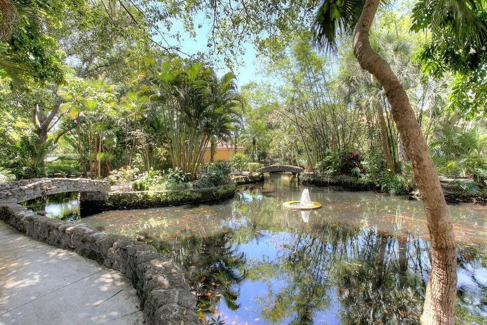 135 Yacht Club Way #207 Hypoluxo, FL 33462
