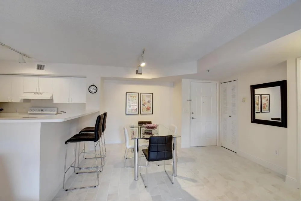 135 Yacht Club Way #207 Hypoluxo, FL 33462