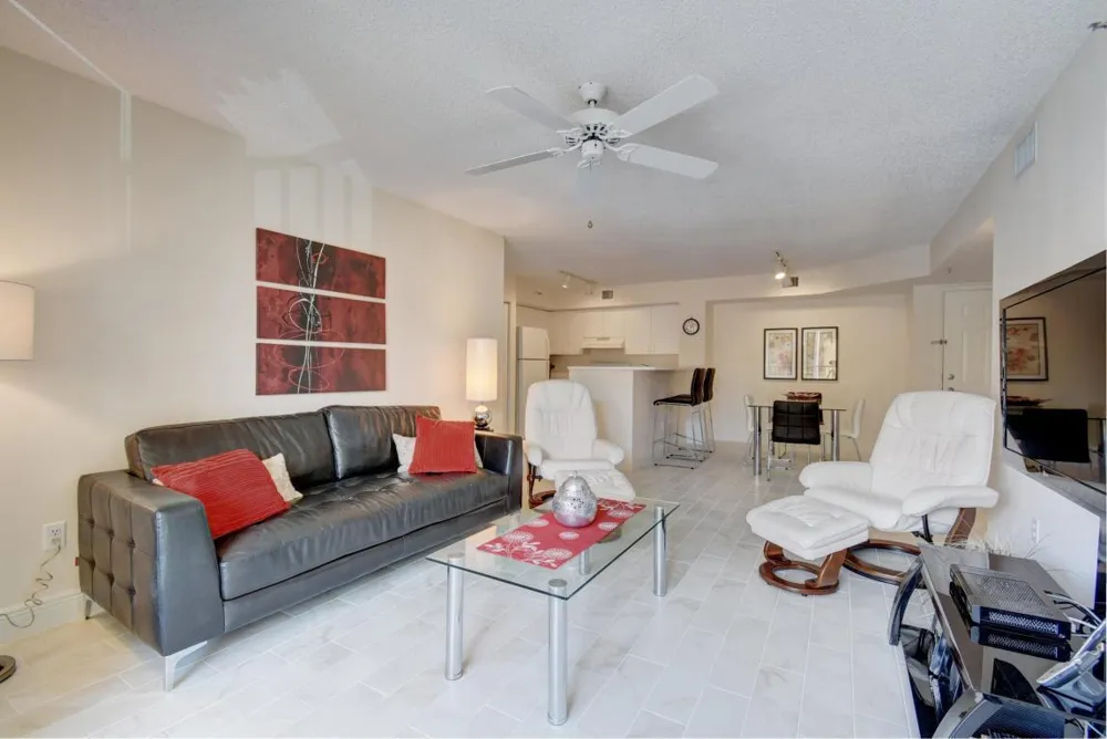 135 Yacht Club Way #207 Hypoluxo, FL 33462
