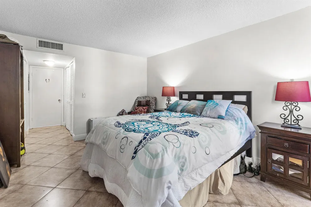 5540 Ocean Drive #1c Singer Island, FL 33404