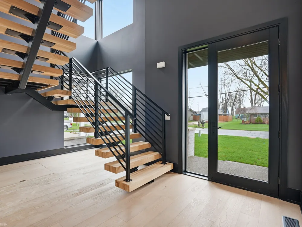 41215 Belvidere Street Harrison Charter Township, MI 48045