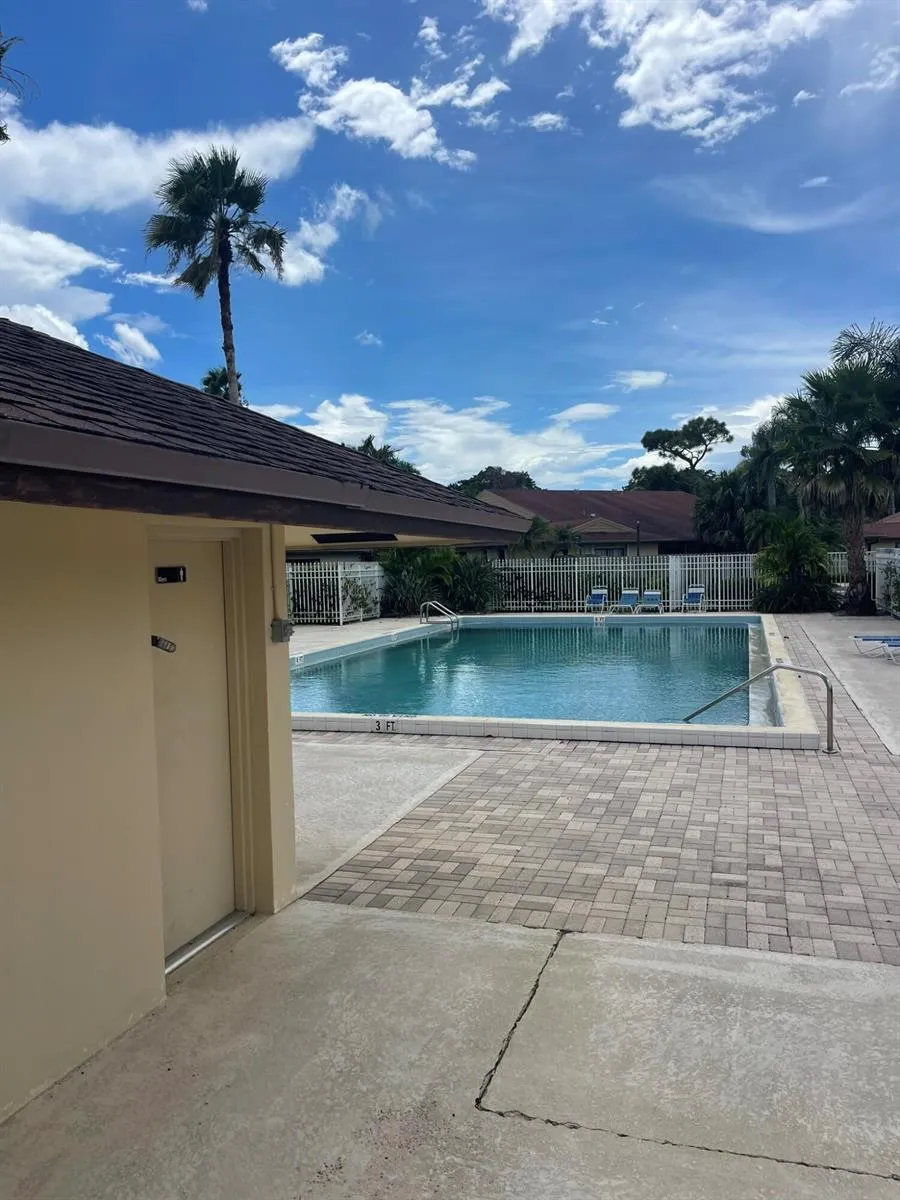 4379 Woodstock Drive #A West Palm Beach, FL 33409