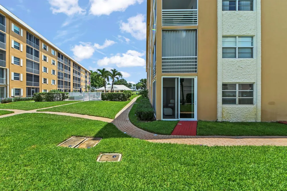 308 Golfview Road #101 North Palm Beach, FL 33408