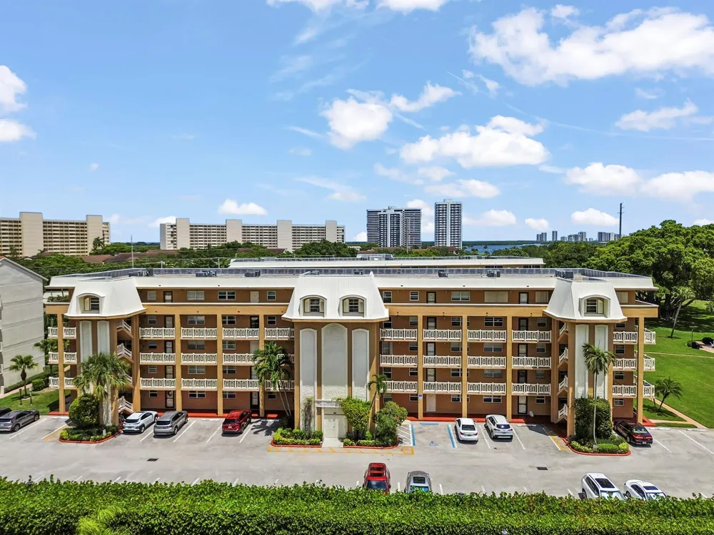 308 Golfview Road #101 North Palm Beach, FL 33408