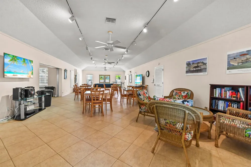 308 Golfview Road #101 North Palm Beach, FL 33408