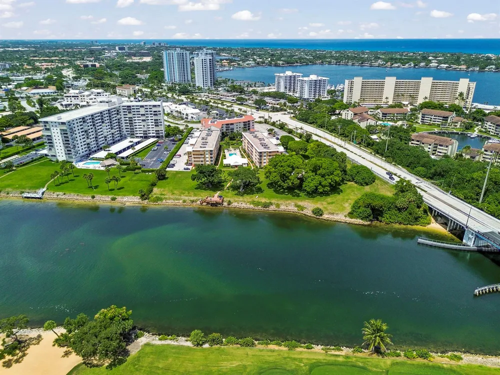 308 Golfview Road #101 North Palm Beach, FL 33408