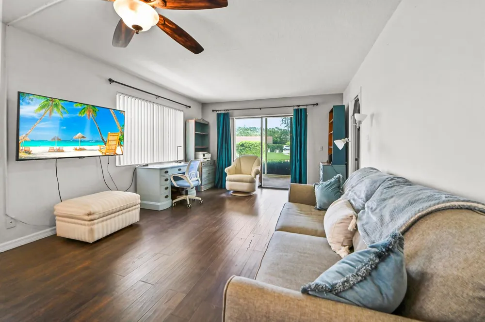 308 Golfview Road #101 North Palm Beach, FL 33408