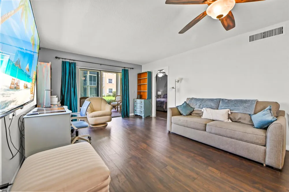 308 Golfview Road #101 North Palm Beach, FL 33408