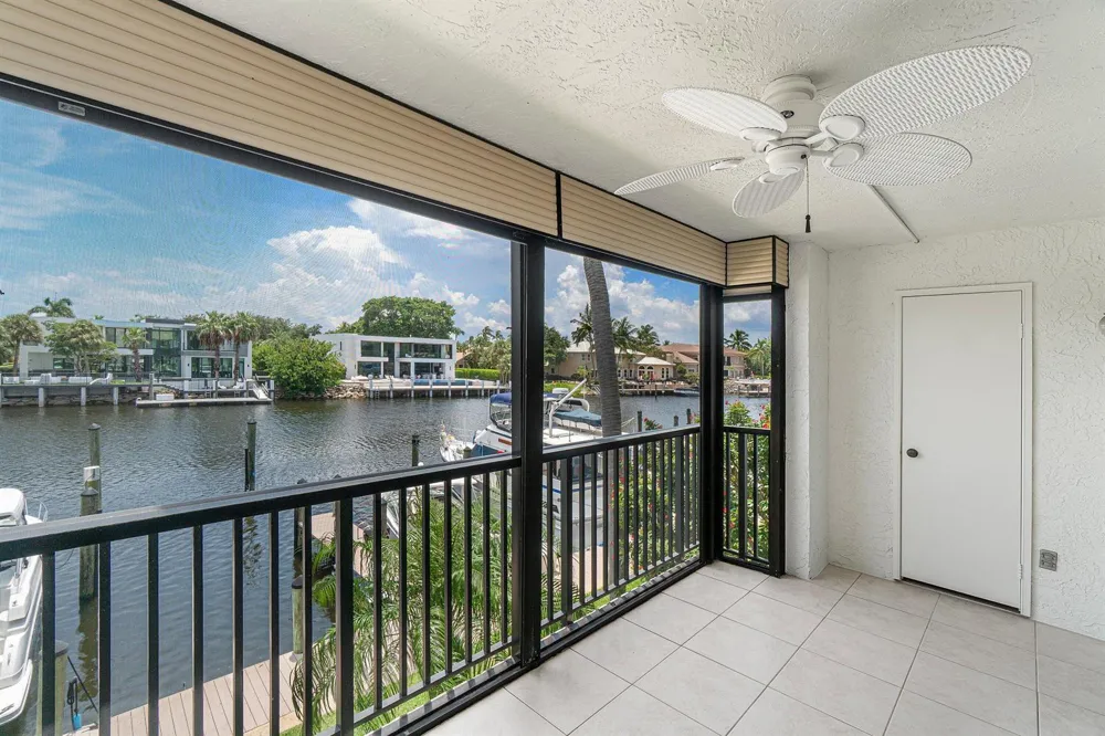 210 Captains Walk #711 Delray Beach, FL 33483