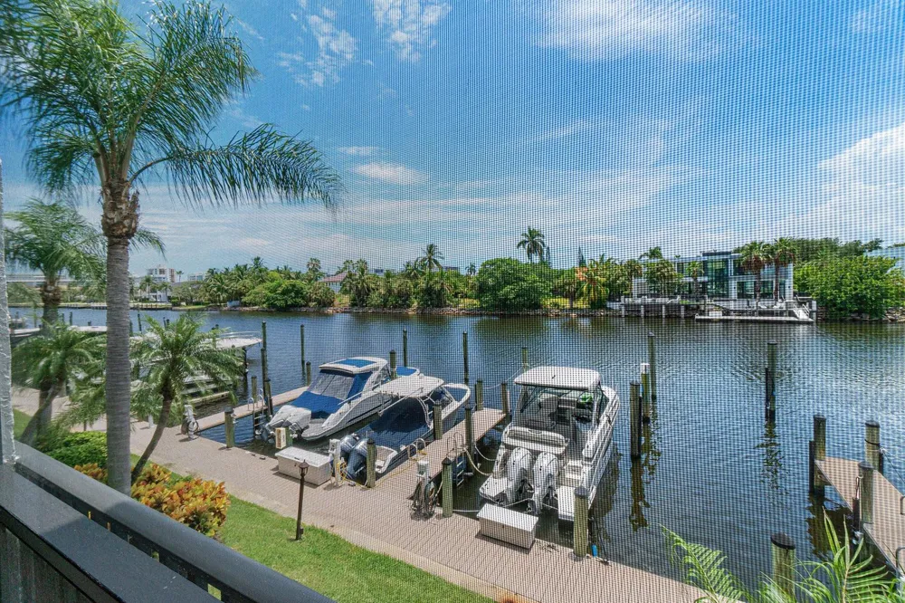 210 Captains Walk #711 Delray Beach, FL 33483