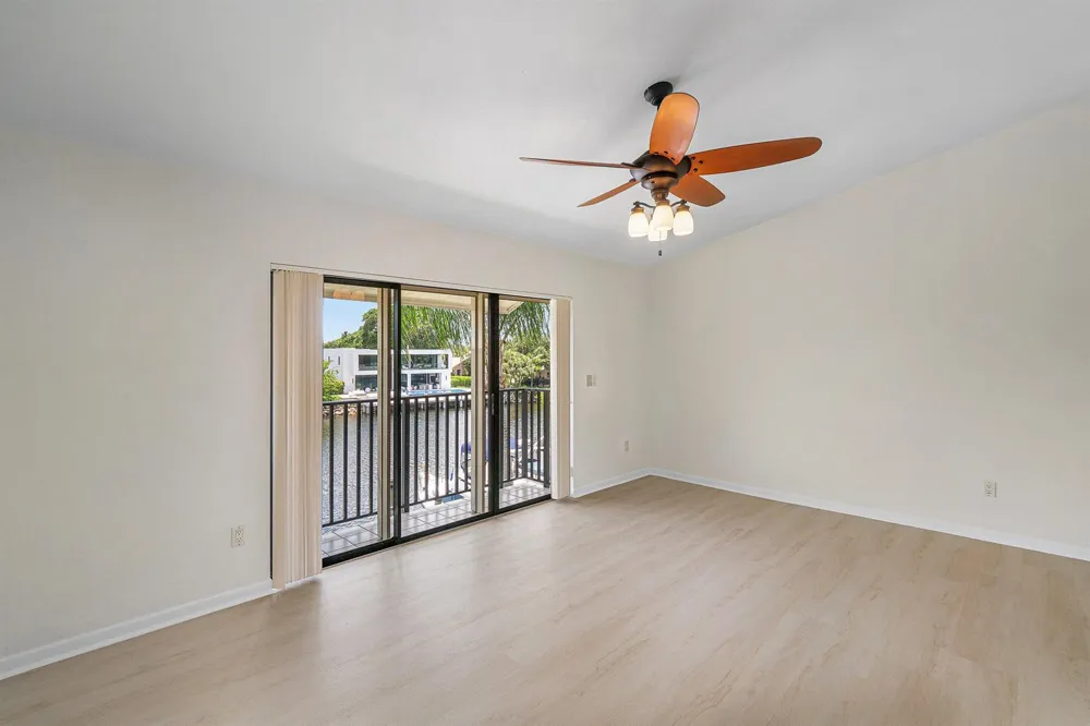 210 Captains Walk #711 Delray Beach, FL 33483