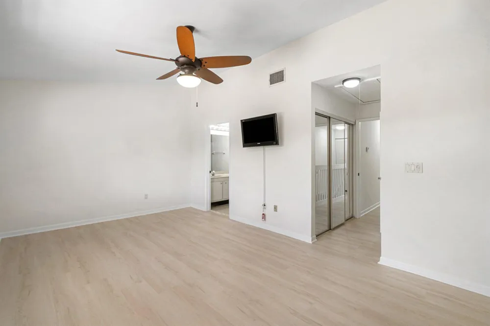 210 Captains Walk #711 Delray Beach, FL 33483