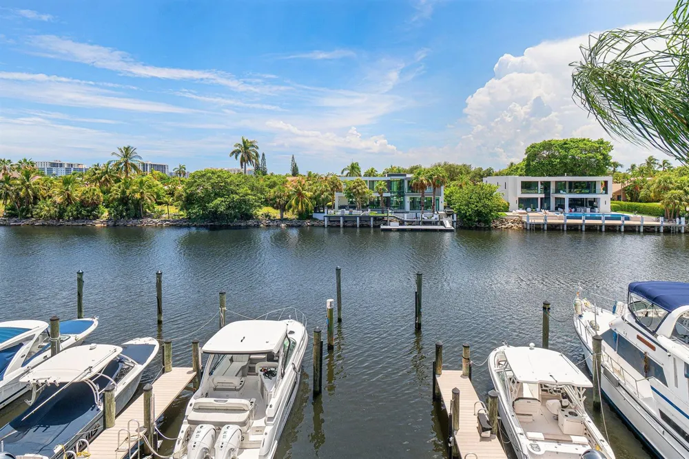 210 Captains Walk #711 Delray Beach, FL 33483