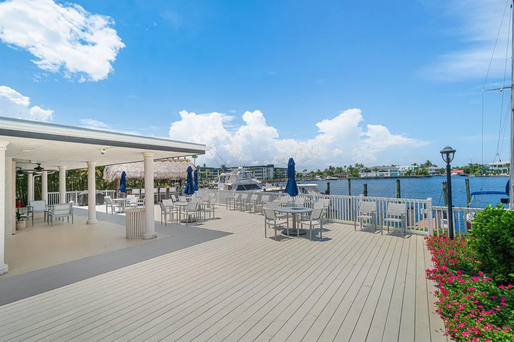 210 Captains Walk #711 Delray Beach, FL 33483