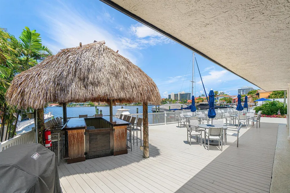 210 Captains Walk #711 Delray Beach, FL 33483