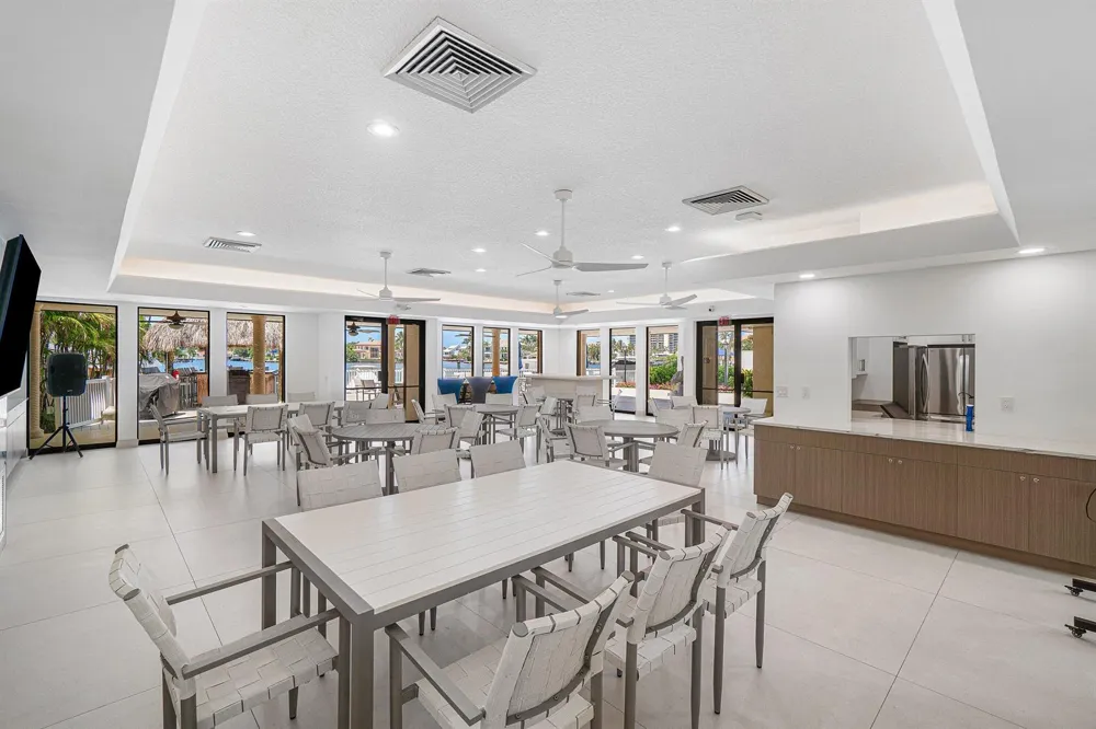 210 Captains Walk #711 Delray Beach, FL 33483