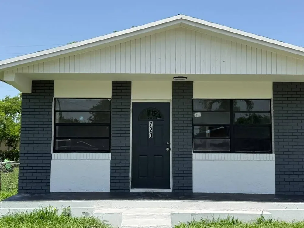 720 Rickey Jackson Boulevard Pahokee, FL 33476