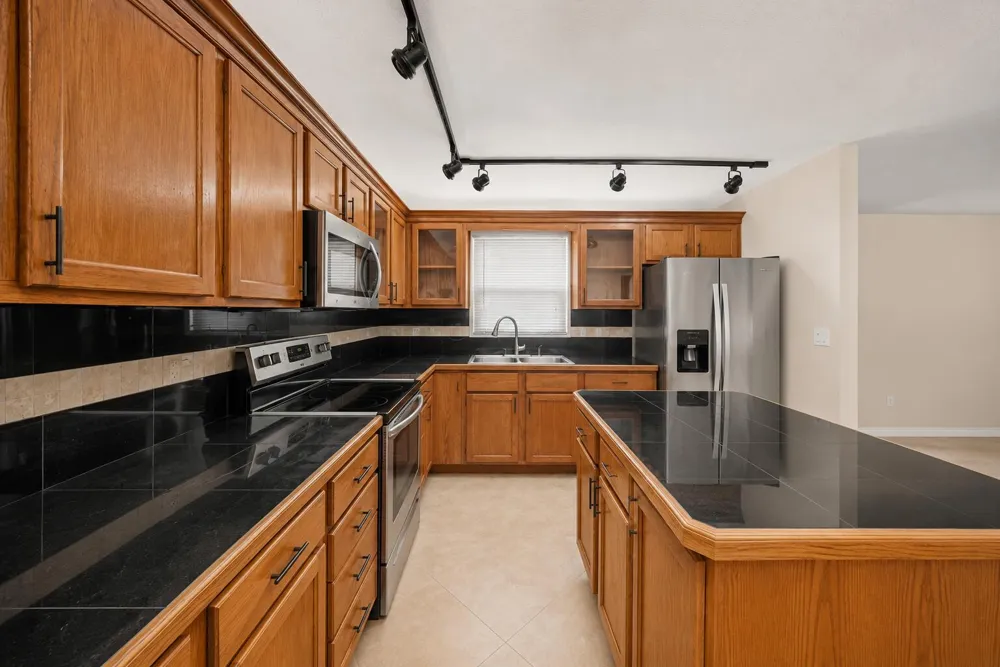 4528 SW 54th Street #302-b Dania Beach, FL 33314