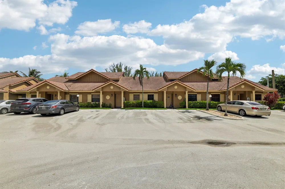 2656 Riverside Drive #2656 Coral Springs, FL 33065
