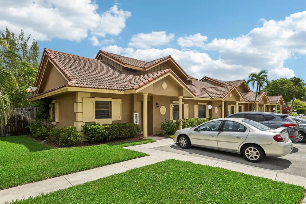 2656 Riverside Drive #2656 Coral Springs, FL 33065