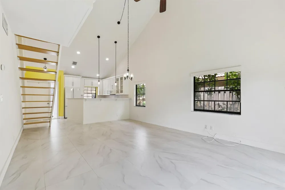 2656 Riverside Drive #2656 Coral Springs, FL 33065