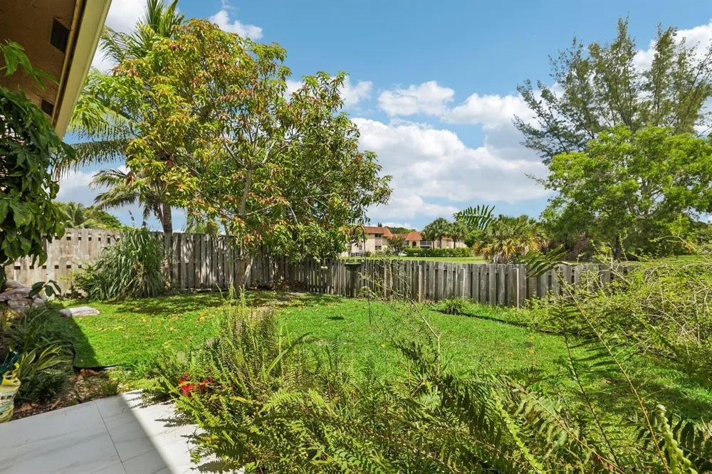 2656 Riverside Drive #2656 Coral Springs, FL 33065