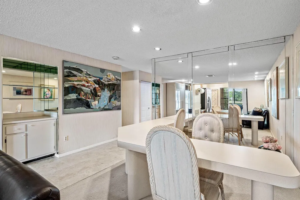 7 Southport Lane #F Boynton Beach, FL 33436