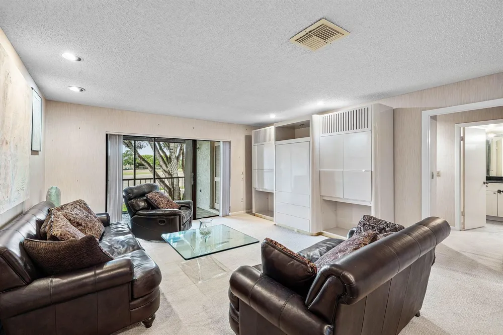 7 Southport Lane #F Boynton Beach, FL 33436