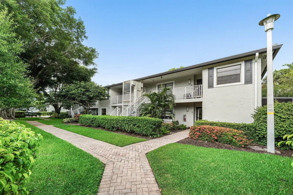 7 Southport Lane #F Boynton Beach, FL 33436