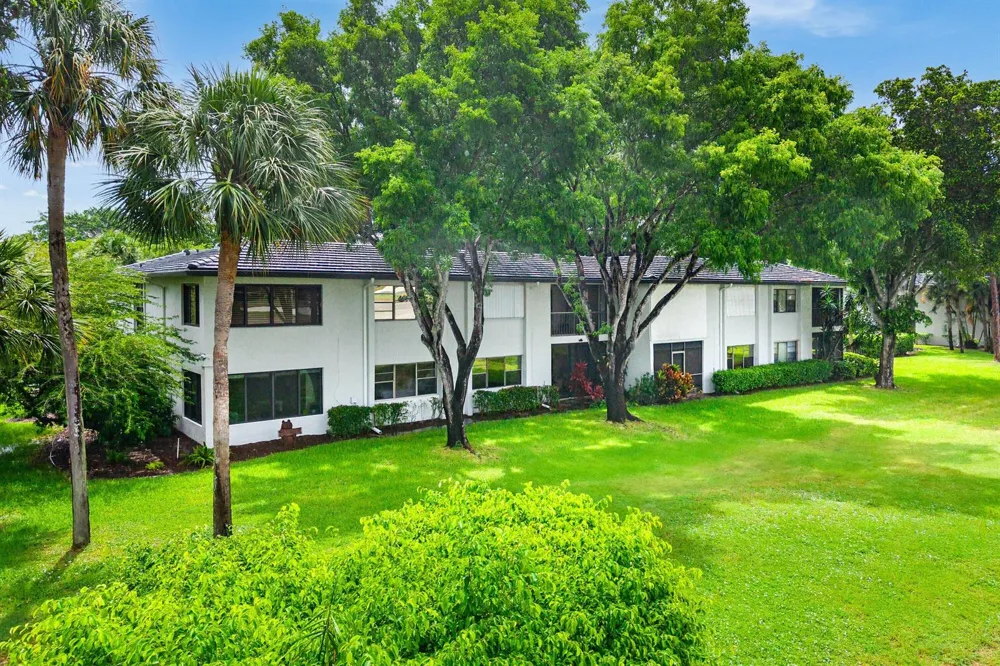 7 Southport Lane #F Boynton Beach, FL 33436