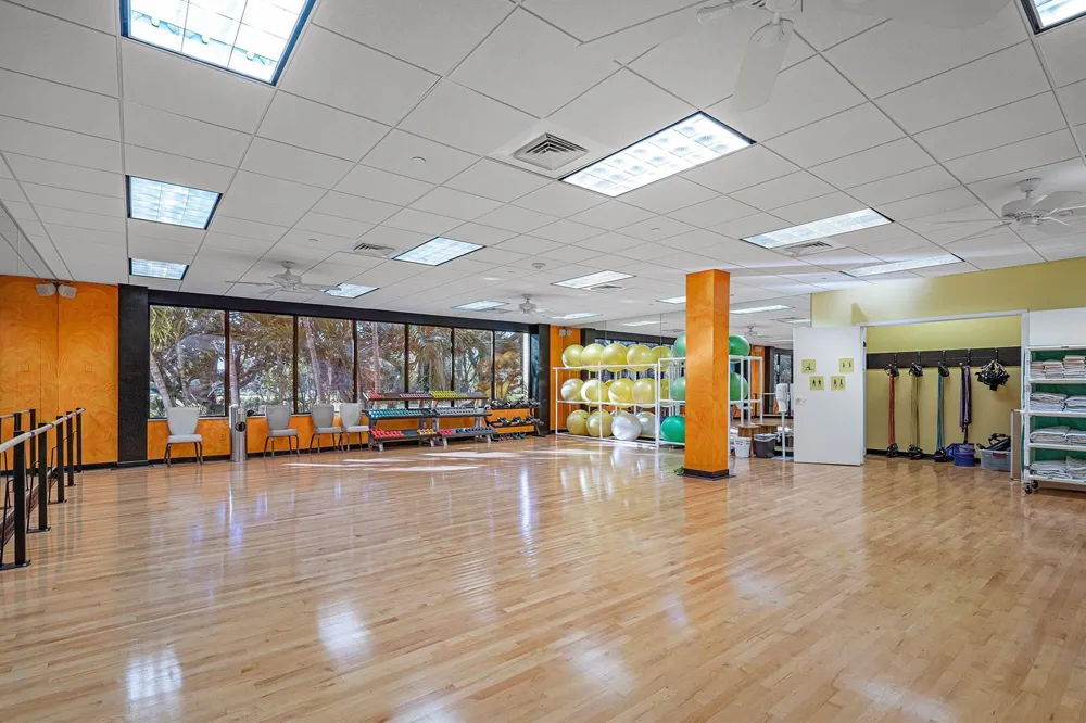 7 Southport Lane #F Boynton Beach, FL 33436