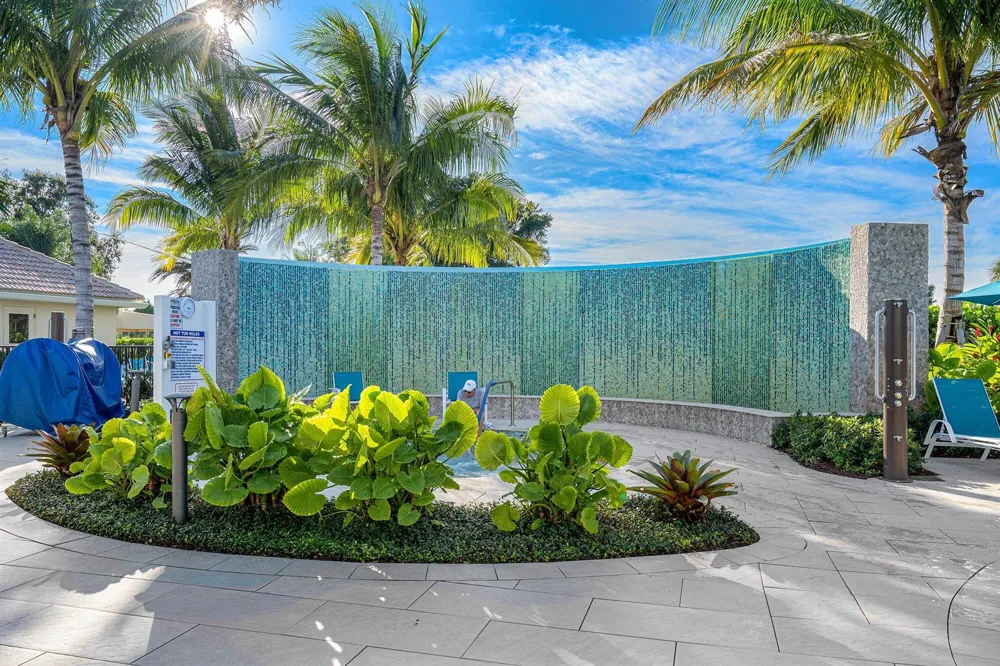 7 Southport Lane #F Boynton Beach, FL 33436