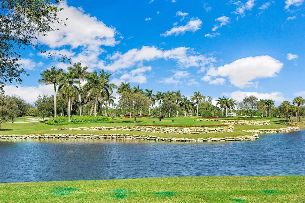 7 Southport Lane #F Boynton Beach, FL 33436
