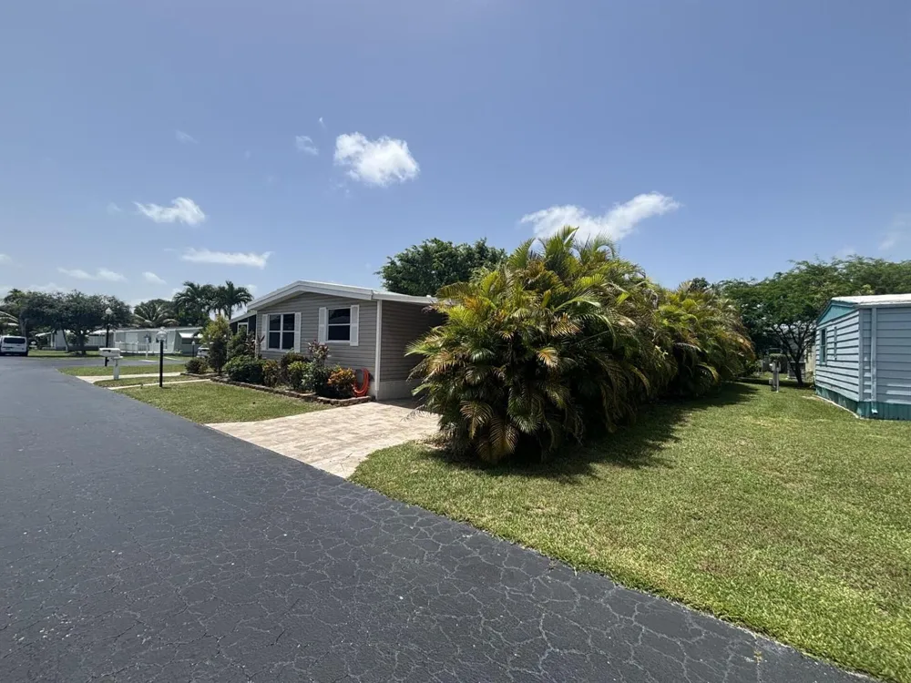 6700 NW 45th Avenue #S-7 Coconut Creek, FL 33073