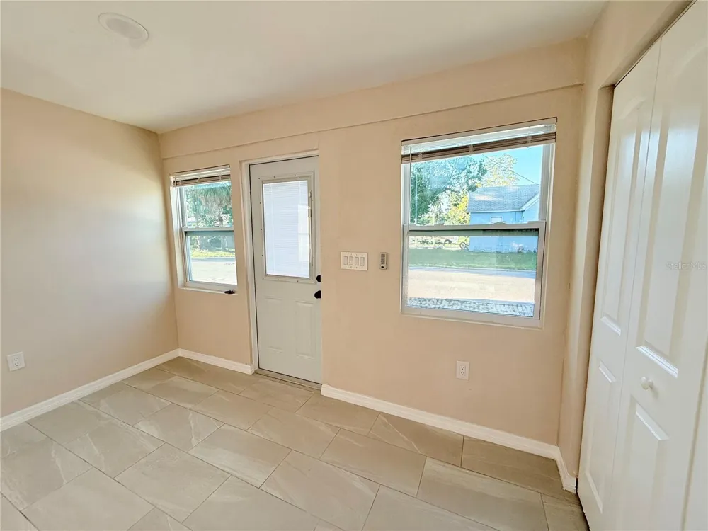 1015 23RD AVENUE W Bradenton, FL 34205