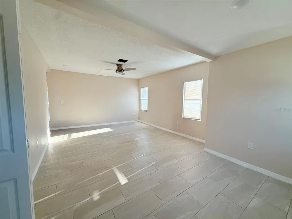 1015 23RD AVENUE W Bradenton, FL 34205