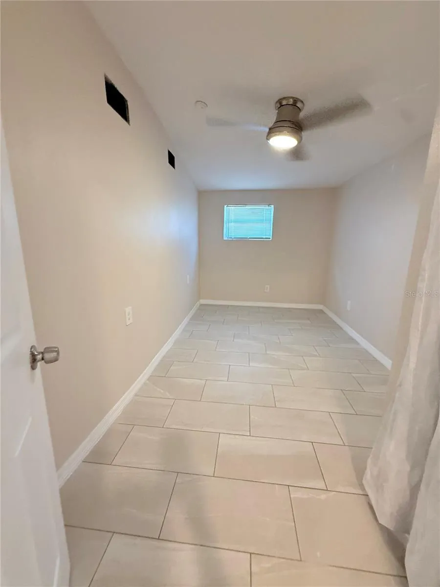 1015 23RD AVENUE W Bradenton, FL 34205