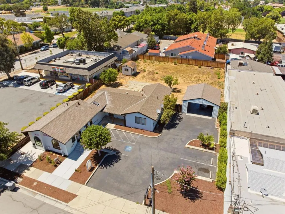 285 W Main Avenue Morgan Hill, CA 95037