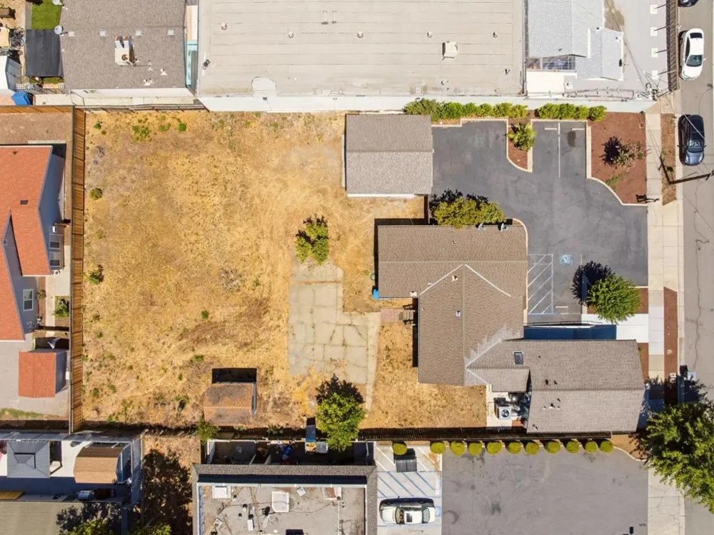 285 W Main Avenue Morgan Hill, CA 95037