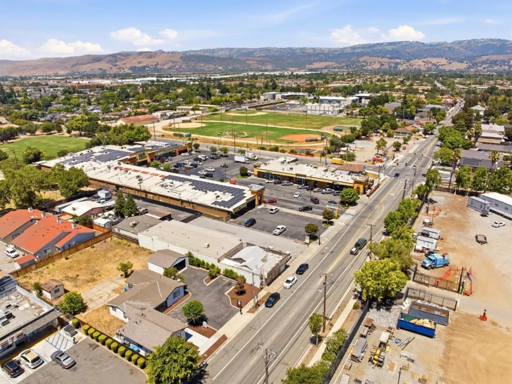 285 W Main Avenue Morgan Hill, CA 95037
